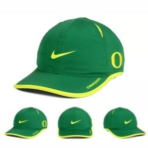 Oregon Ducks Nike NCAA Featherlight Cap Dri-Fit